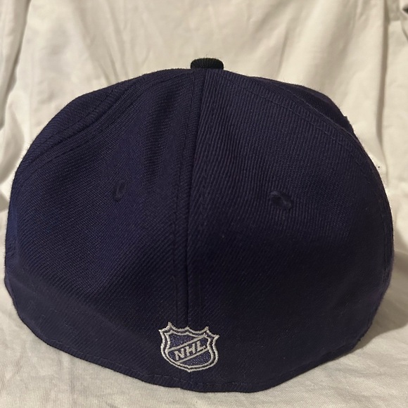 New Era Canucks Fitted Hat - Picture 2 of 4